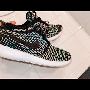 Nike Roshe Run Flyknit